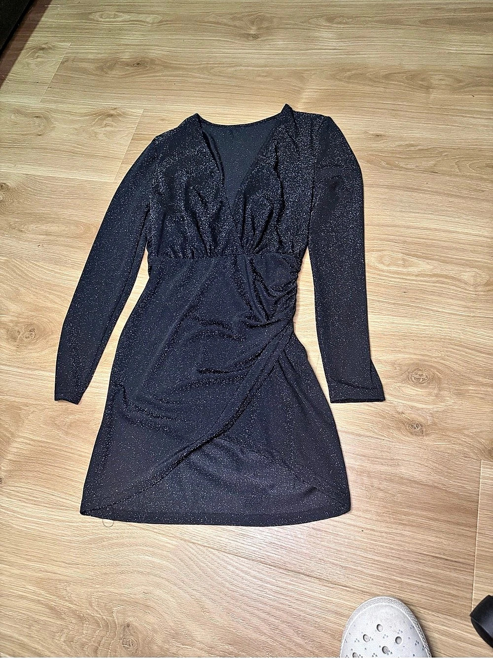 Long Sleeve Ruched Mini Dress in Black Like New